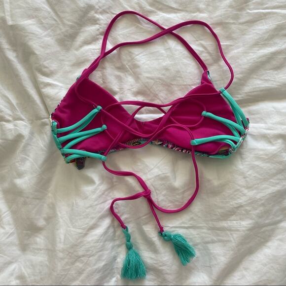 BECCA by Rebecca Virtue Green Floral Strappy Back Tassel Bikini Top Small NEW - Picture 2 of 8